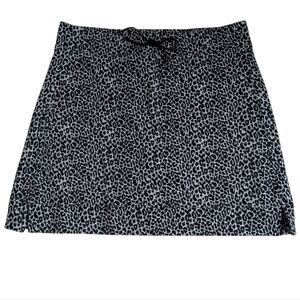 T By Talbots Skort, Skirt Shorts, Cheetah Design, Black & Gray, Size Medium